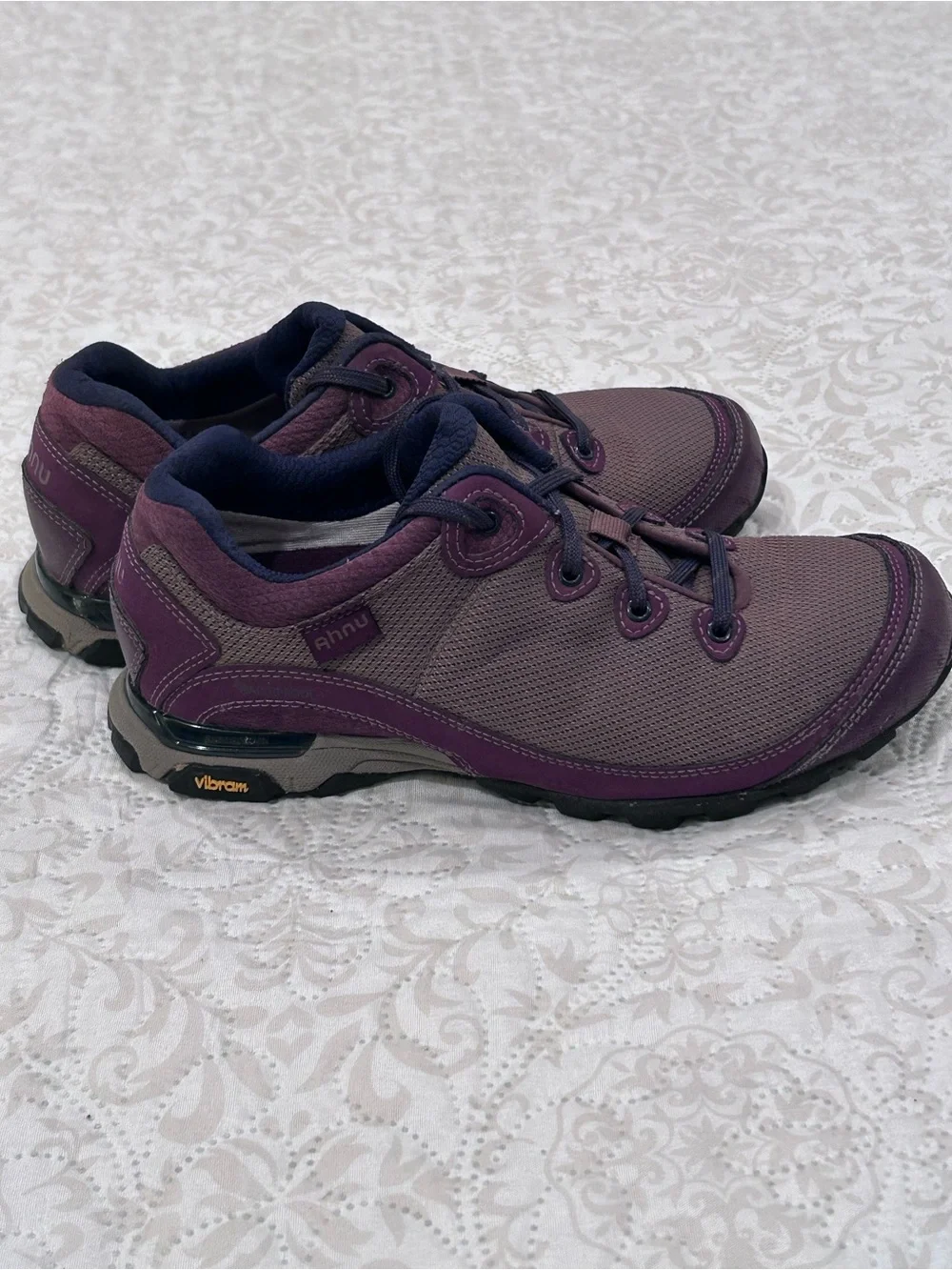 Ahnu Ripstop Sneakers 1101557 Womens Size 8 Waterproof Numentum Vibram Comfort